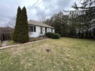 2561 Whaley Drive, Mississauga, On L5b 1x1