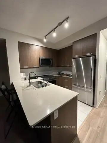 35 Watergarden Drive 1818, Mississauga, ON L5R 0G8