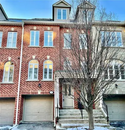 28 San Remo Terrace, Toronto W06, ON M8Z 6C6