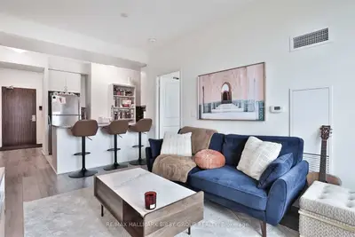 349 Rathburn Road W Ph101, Mississauga, ON L5B 0G9