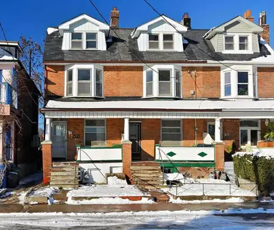 34 Fernbank Avenue, Toronto W02, ON M6H 1W2