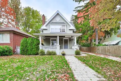 410 Inglehart Street S, Oakville, ON L6J 3J6