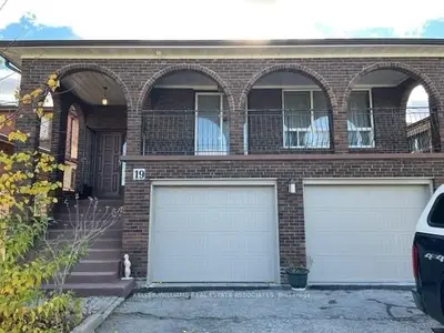19 St Andrews Boulevard Bsmnt, Toronto W09, ON M9R 1V9