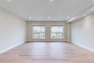7284 Bellshire Gate 3, Mississauga, ON L5N 8E3