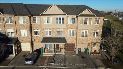 7035 Rexwood Road 51, Mississauga, ON L4T 4M7