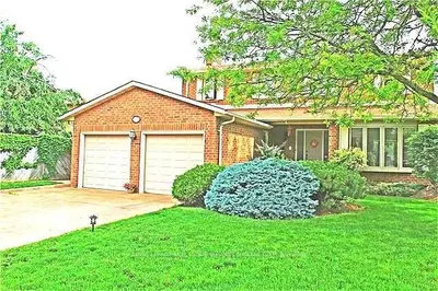 1372 Golden Meadow Trail, Oakville, On L6h 3j5