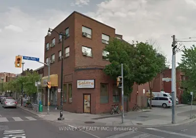 345 High Park Avenue 7, Toronto W02, ON M6P 2S8
