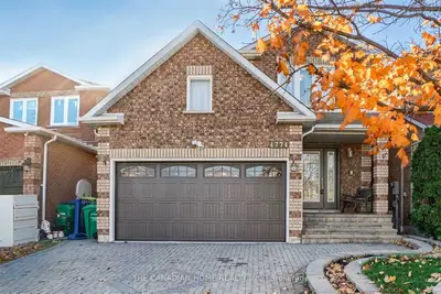 4774 Rosebush Road, Mississauga, ON L5M 5H4
