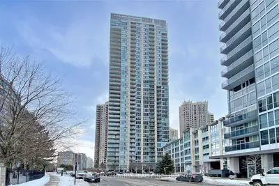 225 Webb Drive 517, Mississauga, ON L5B 4P2