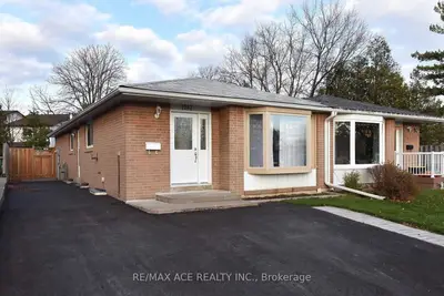 1247 Playford Road, Mississauga, ON L5J 3V9