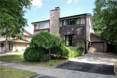 7056 Estoril Road, Mississauga, ON L5N 1N4