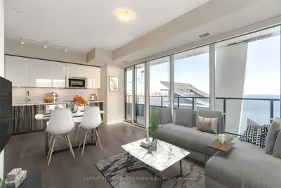 30 Shore Breeze Drive 5507, Toronto W06, ON M8V 0J1