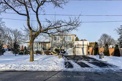 2117 Laughton Avenue, Mississauga, ON L4X 1H4