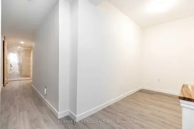 30 Grandville Avenue Lower, Toronto W03, ON M6N 4T9