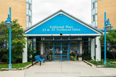 25 Trailwood Drive 1506, Mississauga, ON L4Z 3K9