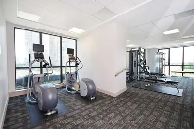 75 Eglinton Avenue W 1606, Mississauga, ON L5R 0E5
