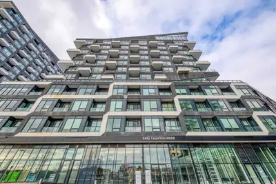 2485 Taunton Road 821, Oakville, ON L6H 0G3