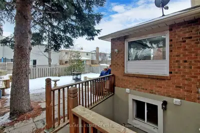 1671 Moongate Crescent Bsmt, Mississauga, ON L5M 4T2