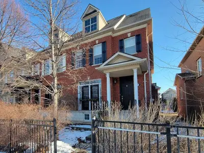 3490 Eglinton Avenue, Mississauga, ON L5M 7P4