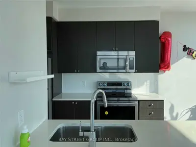 339 Rathburn Road W Ph-06, Mississauga, ON L5B 0K8