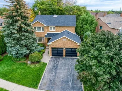 2031 Gander Street, Oakville, ON L6H 3X8