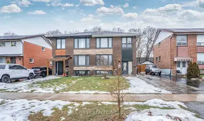 24 Waterbury Drive, Toronto W09, ON M9R 3X6