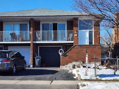 7290 Sigsbee Drive, Mississauga, ON L4T 4A2