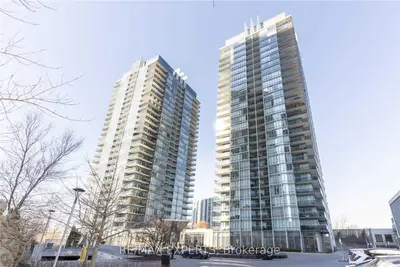 90 Park Lawn Road 2810, Toronto W06, ON M8Y 3H8