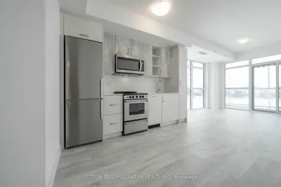 251 Manitoba Street 506, Toronto W06, On M8y 0c7
