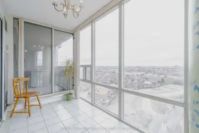 350 Rathburn Road W 1507, Mississauga, ON L5B 3Y2