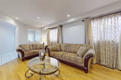 3117 Wheatstone Avenue, Mississauga, ON L5B 4J4
