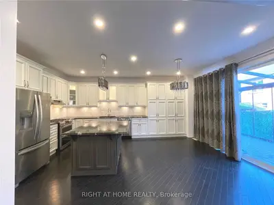 286 Sixteen Mile Drive, Oakville, ON L6M 4M1