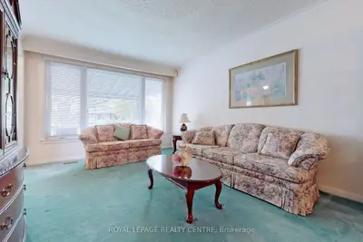 1606 Coram Crescent, Mississauga, ON L4X 1K9