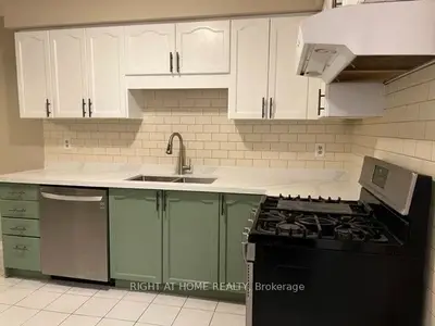 930 Millworks Crescent, Mississauga, ON L5V 1C5
