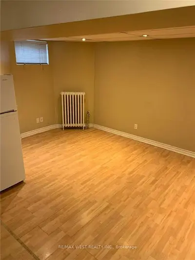 510 Annette Street Lower, Toronto W02, ON M6P 1S3