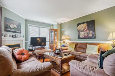 2215 Cleaver Avenue 22, Burlington, ON L7M 4C5