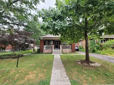 170 JOHN Street N, Toronto W04, ON M9N 1J8