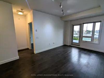 5025 Harvard Road 107, Mississauga L5M 0P4