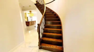 2427 Valley Heights Crescent, Oakville, ON L6H 6X2