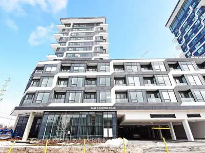 2489 Taunton Road 1113, Oakville, ON L6H 3R7