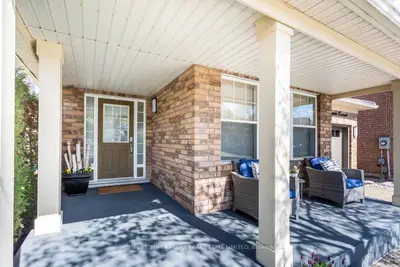 1345 GLENROSE Crescent, Oakville, ON L6M 3Y7