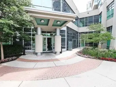1 Elm Drive W 806, Mississauga, ON L5B 4M1