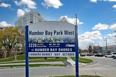 2230 Lake Shore Boulevard W 805, Toronto W06, ON M8V 0B2