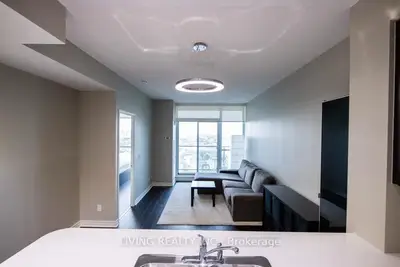 339 Rathburn Road W 1802, Mississauga, ON L5B 0C8