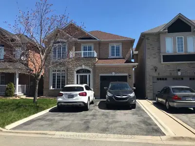5635 Kellandy Run Street, Mississauga, ON L5M 7A8