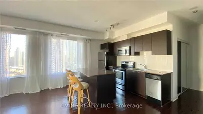 385 Prince of Wales Drive 1605, Mississauga, ON L5B 0C6