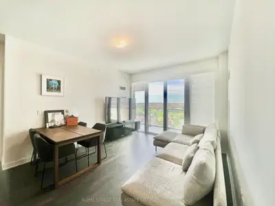 4675 Metcalfe Avenue 904, Mississauga, ON L5M 0Z8