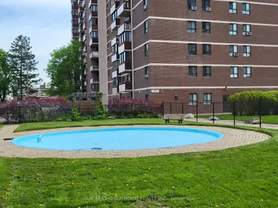 1615 Bloor Street 701, Mississauga, ON L4X 1S2