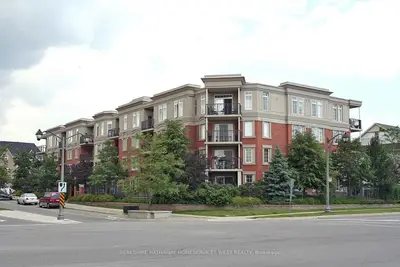 2301 Parkhaven Boulevard 205, Oakville, ON L6H 6V6