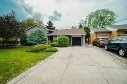 8 Suburban Drive, Mississauga, ON L5N 1G5